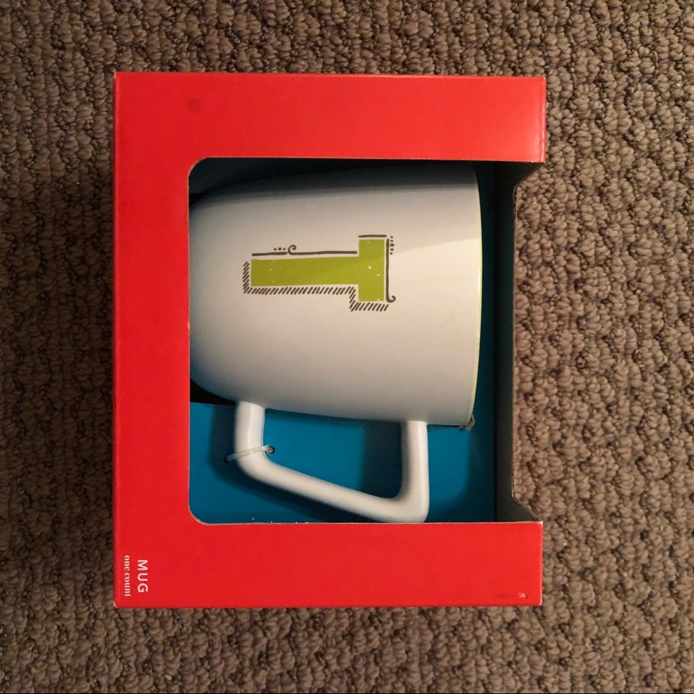 “T” mug